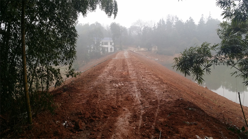 湖南小山建設(shè)有限公司,承接水利水電工程,承接河湖疏浚工程,機械設(shè)備租賃,建材銷售,小山建設(shè)